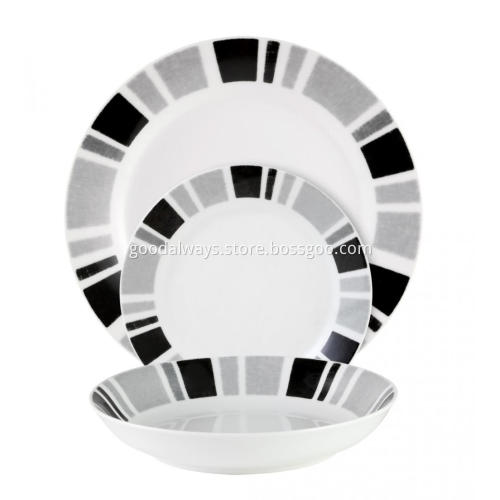 18 Piece Coupe Porcelain Dinner Set